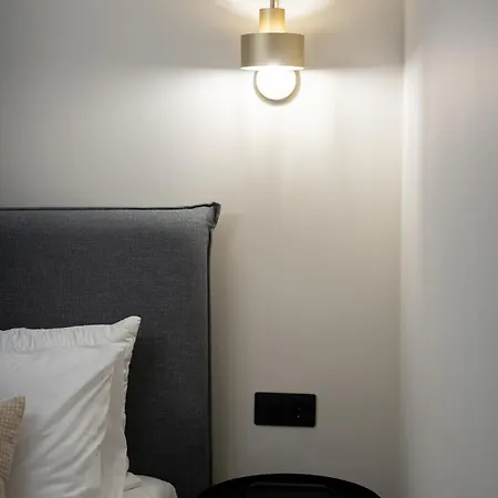 Gatheringthess- The Backyard