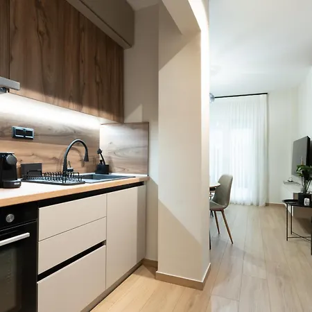 Gatheringthess- The Backyard