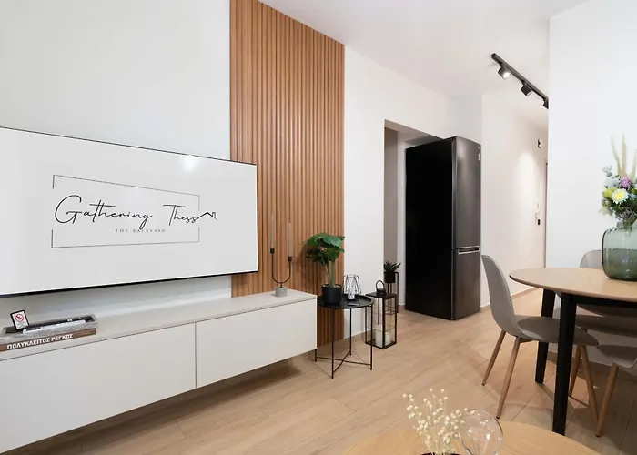 Gatheringthess- The Backyard