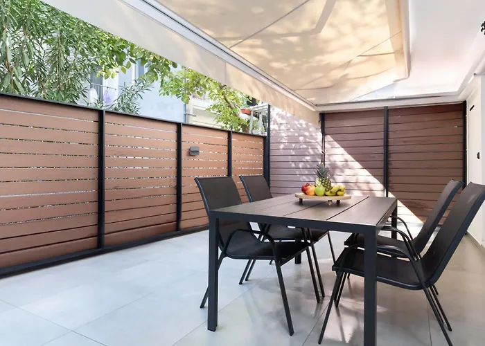 Gatheringthess- The Backyard