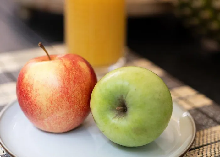 Apartment Gatheringthess- The Backyard *